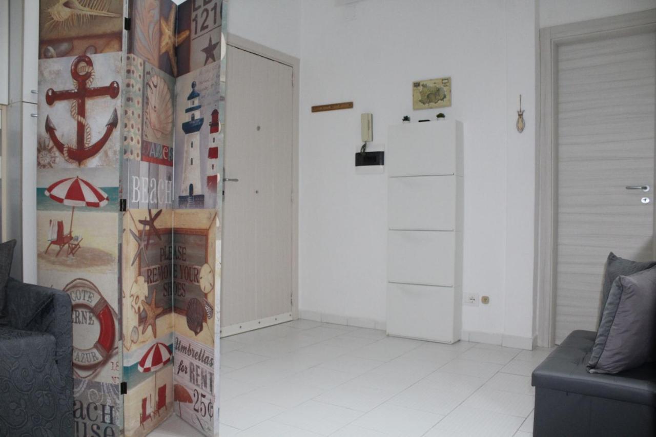 La Casa Ridente : Ischia Porto Apartment Luaran gambar